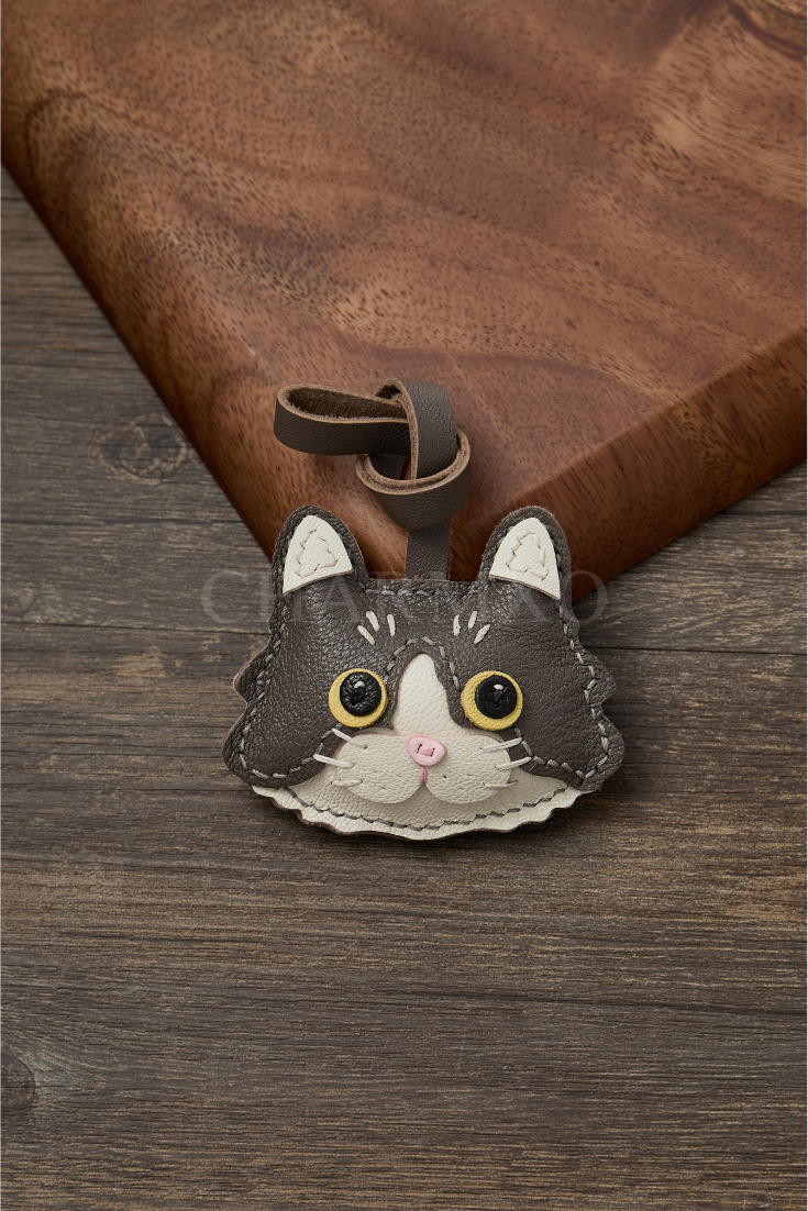 CAT BAG CHARM