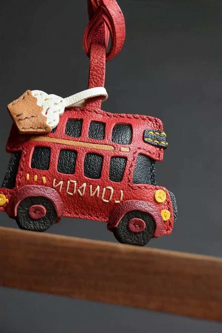 LONDON BUS BAG CHARM