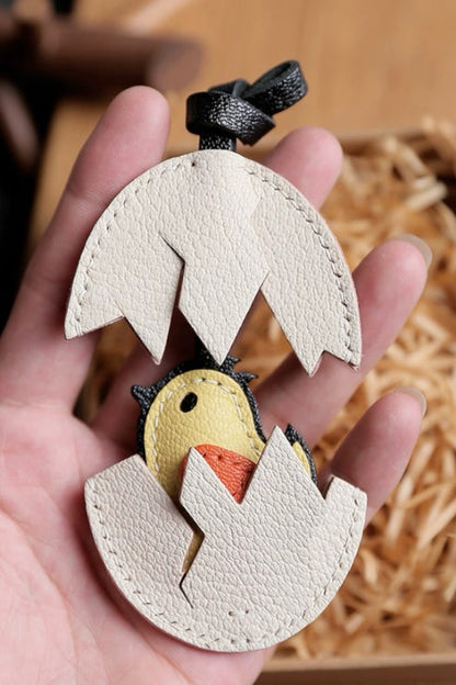 CHICK BAG CHARM