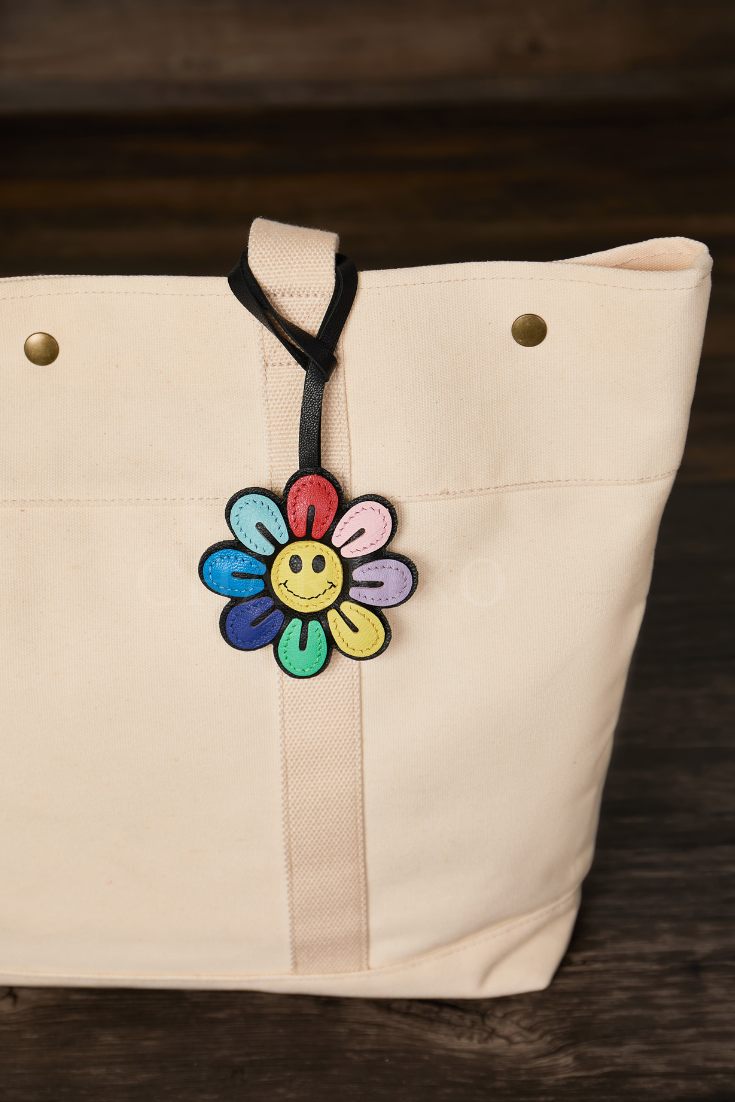 SMILE FLOWER BAG CHARM